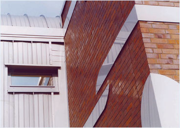 Treppenturm der neuen Sporthalle2004 Treppenturm der neuen Sporthalle 2004